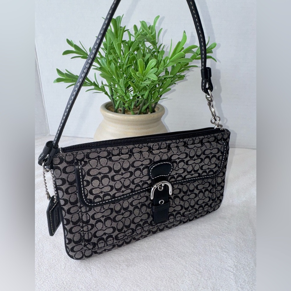 ‼️SOLD‼️Authentic Vintage Coach Soho Mini Black and Gray Logo Wristlet - Picture 13 of 13